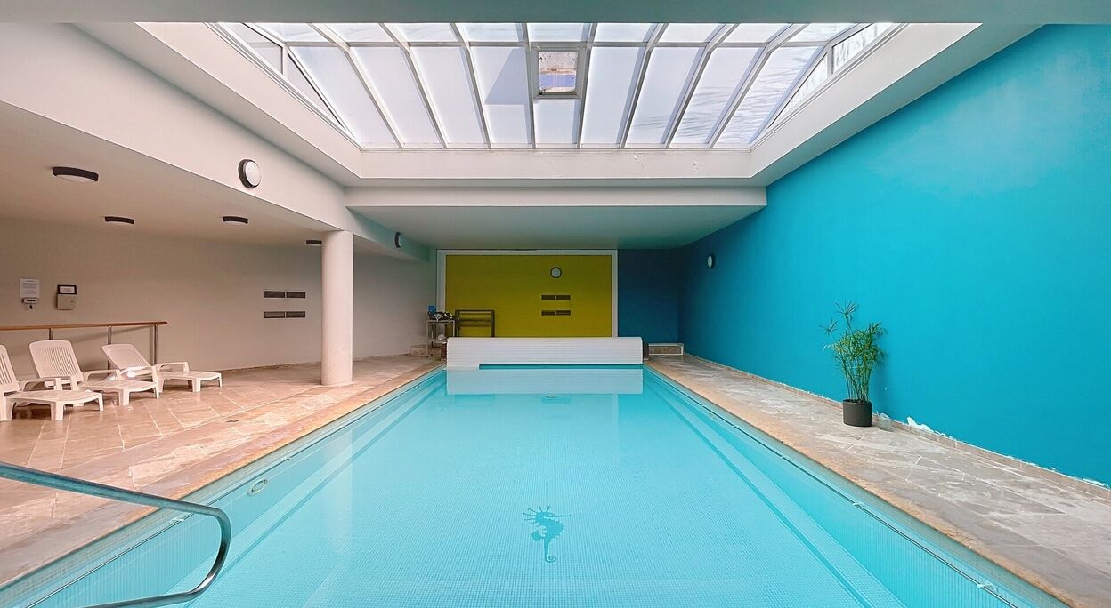 Instapklaar appartement met terras te Sint-Denijs-Westrem