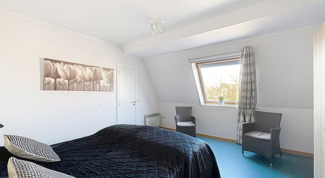 Instapklaar appartement met terras te Sint-Denijs-Westrem