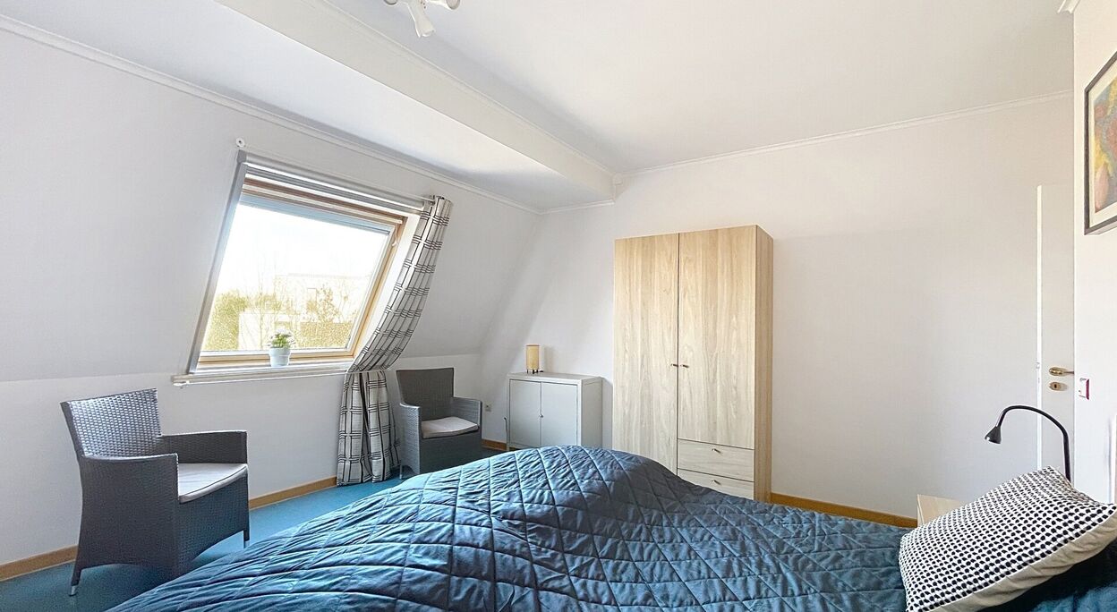 Instapklaar appartement met terras te Sint-Denijs-Westrem