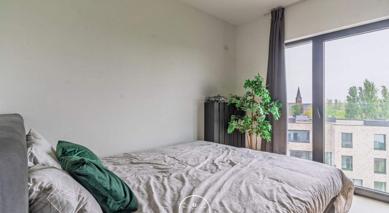 Appartement met 2 slaapkamers en 2 terrassen te Gent