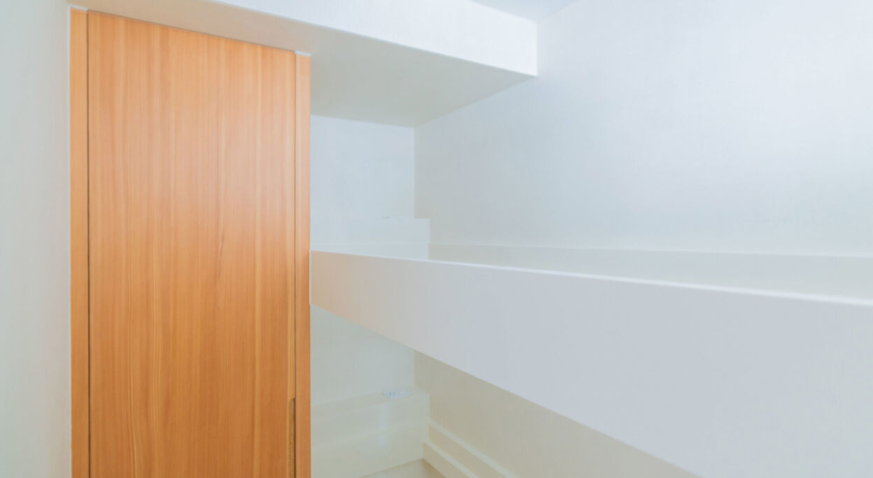 Appartement met 2 slaapkamers, terras en autostandplaats aan de dijk van Konkke Heist Te Koop