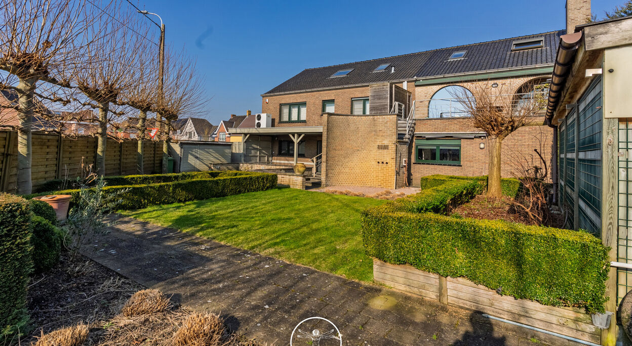 Gebouw voor gemengd gebruik te koop in Zulte