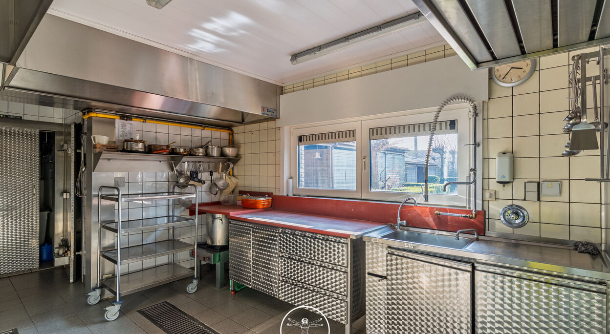 Gebouw voor gemengd gebruik te koop in Zulte