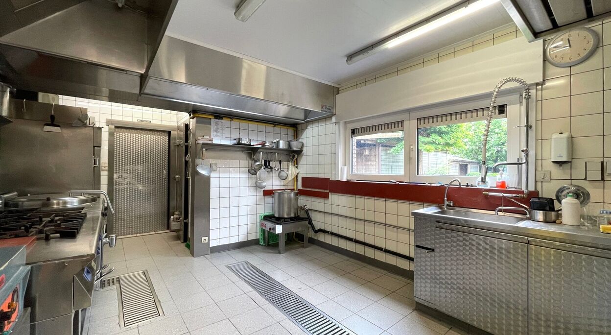 Gebouw voor gemengd gebruik te koop in Zulte