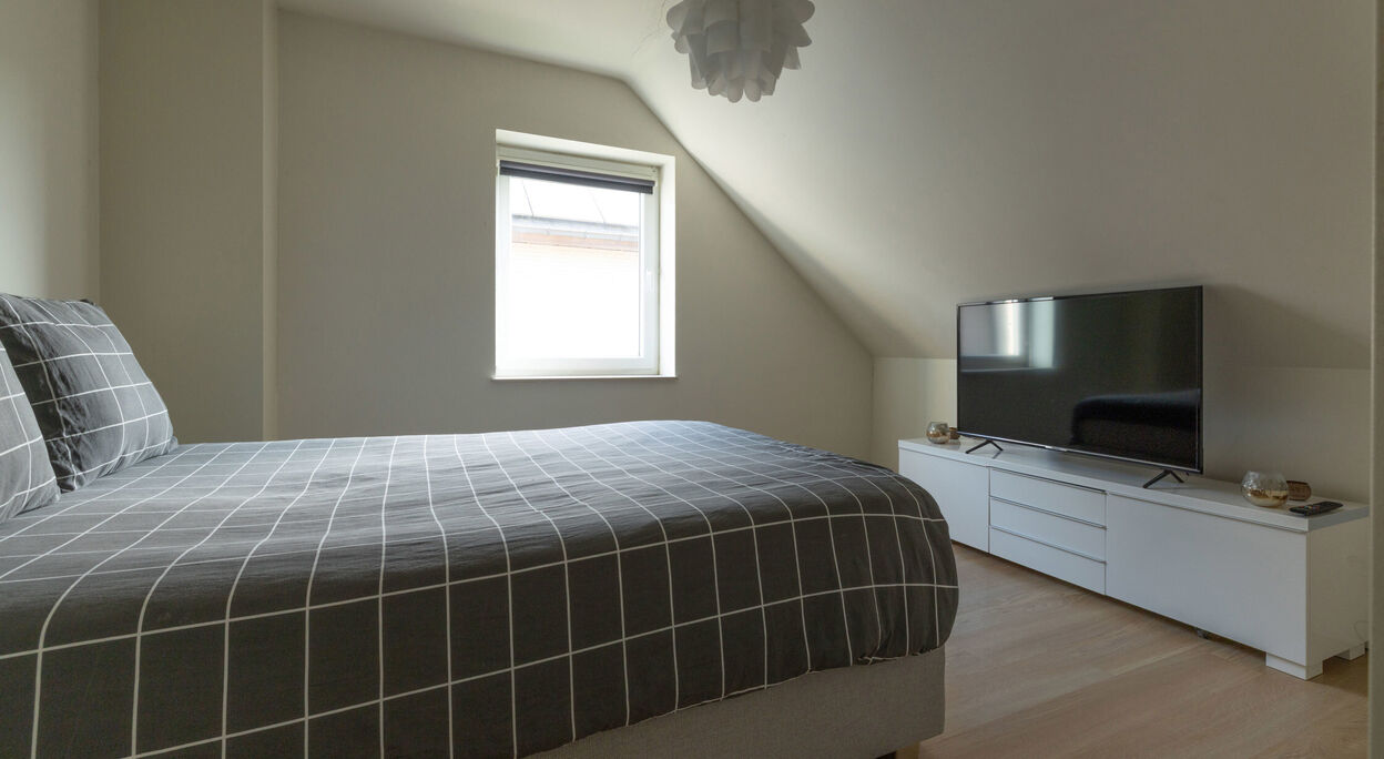 Woning met 3 slaapkamers, terras, tuin en garage te Evergem