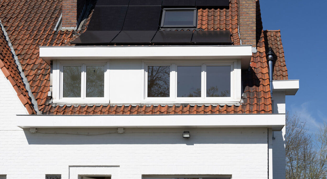 Woning met 4 slaapkamers, tuin en garage te Wondelgem