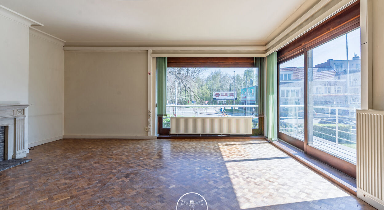 Ruim appartement met 3 slaapkamers en terras te Gent
