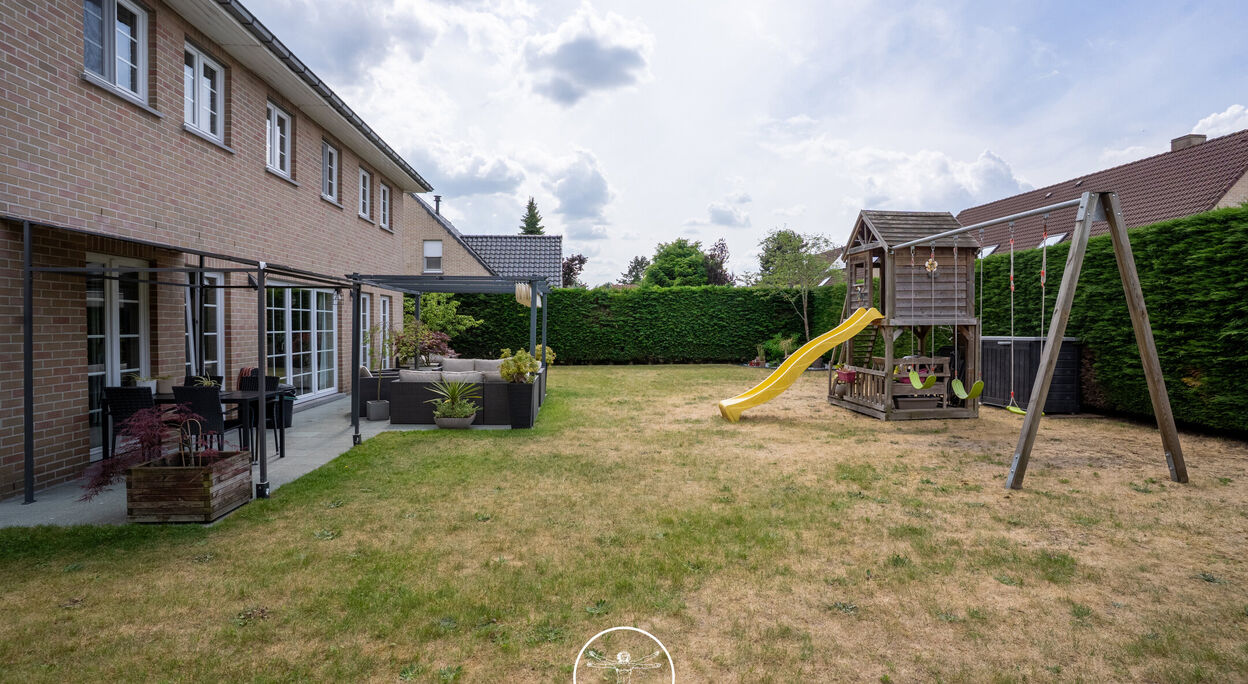 Villa te koop in Zwijnaarde