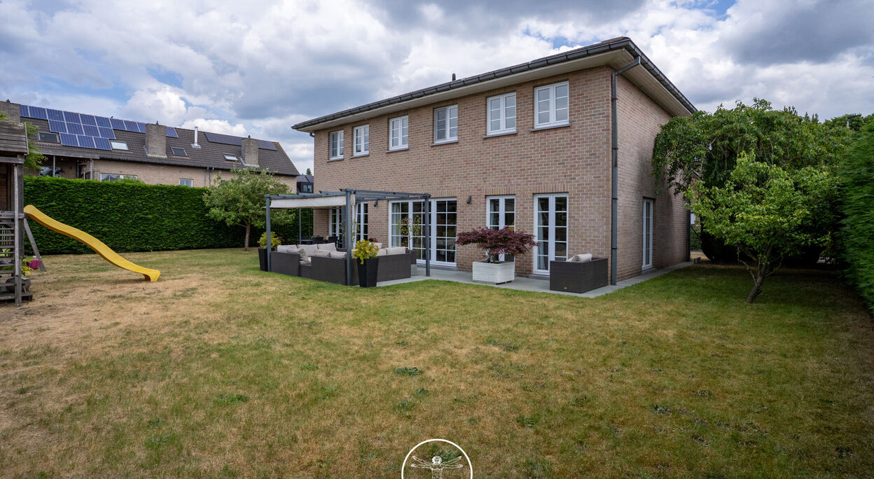 Villa te koop in Zwijnaarde