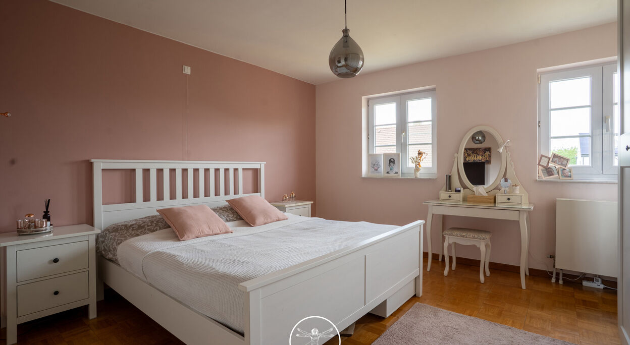 Villa te koop in Zwijnaarde