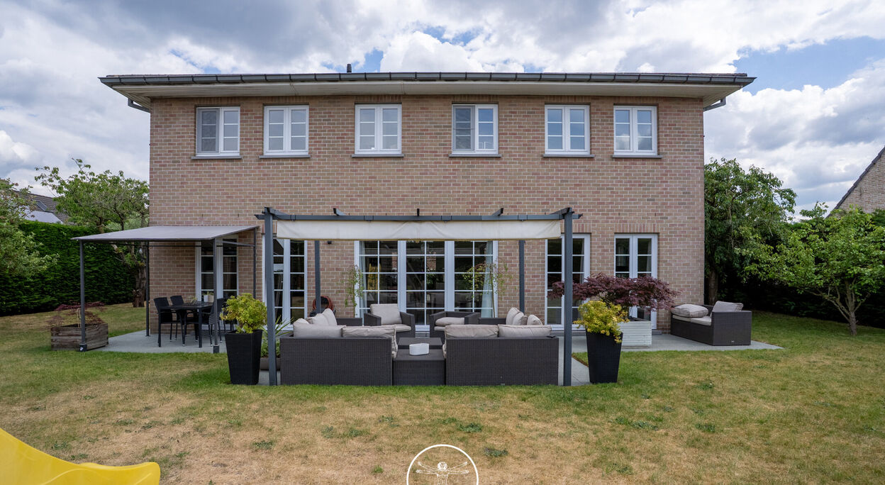 Villa te koop in Zwijnaarde
