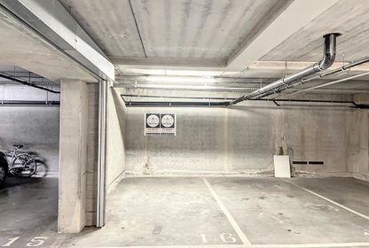 Binnenstaanplaats te koop in Gent